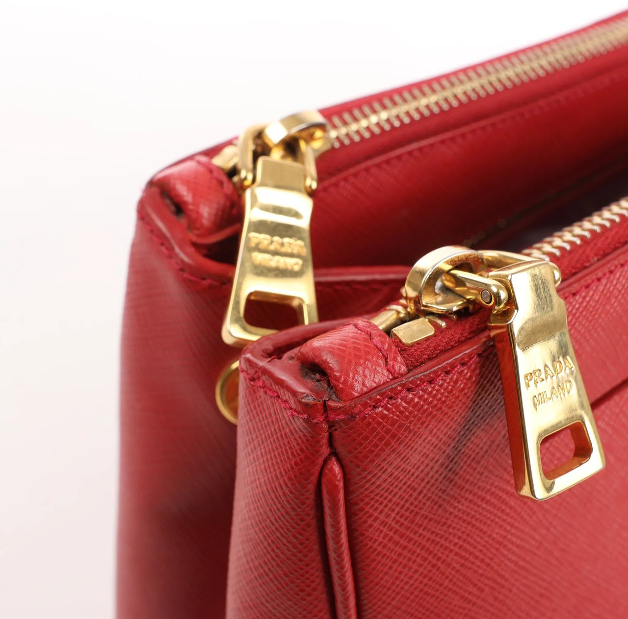 Prada Prada Galleria Saffiano Lux Leather 2Way Handbag in Red Rood