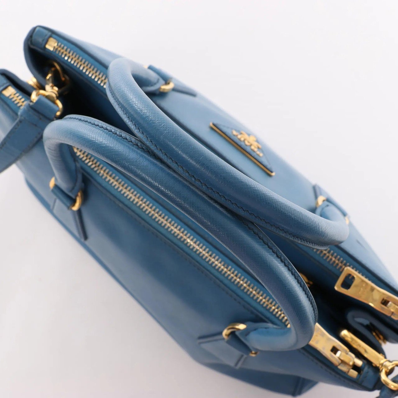 Prada Prada Galleria Saffiano Lux Leather 2Way Handbag in Blue Blauw