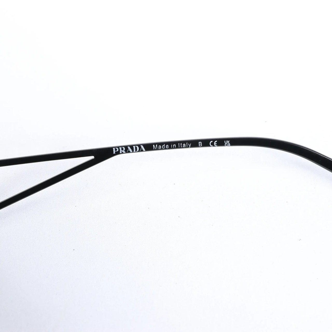 Prada Prada Sunglasses in Black PR 14YS Zwart