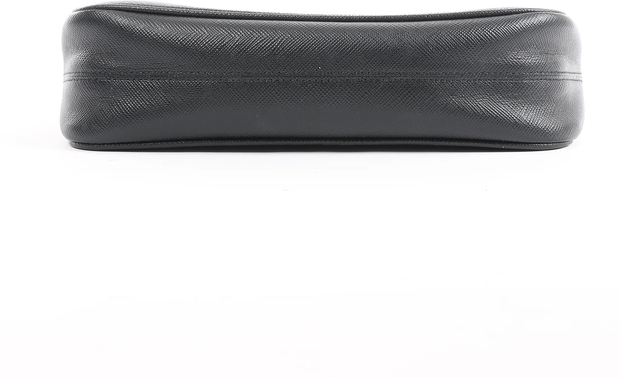 Prada Re-Edition 2005 Leather Crossbody Bag in Black Zwart