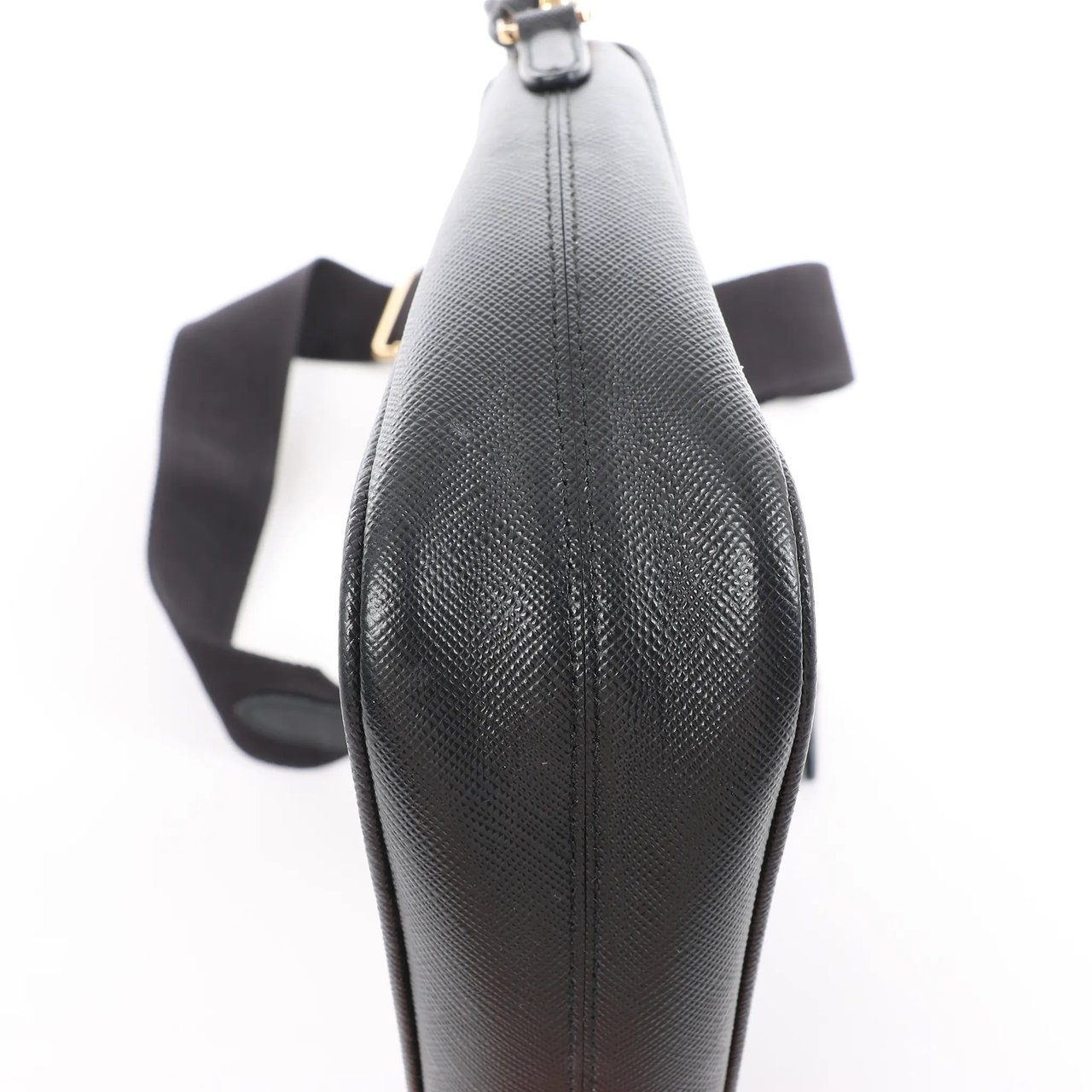 Prada Re-Edition 2005 Leather Crossbody Bag in Black Zwart