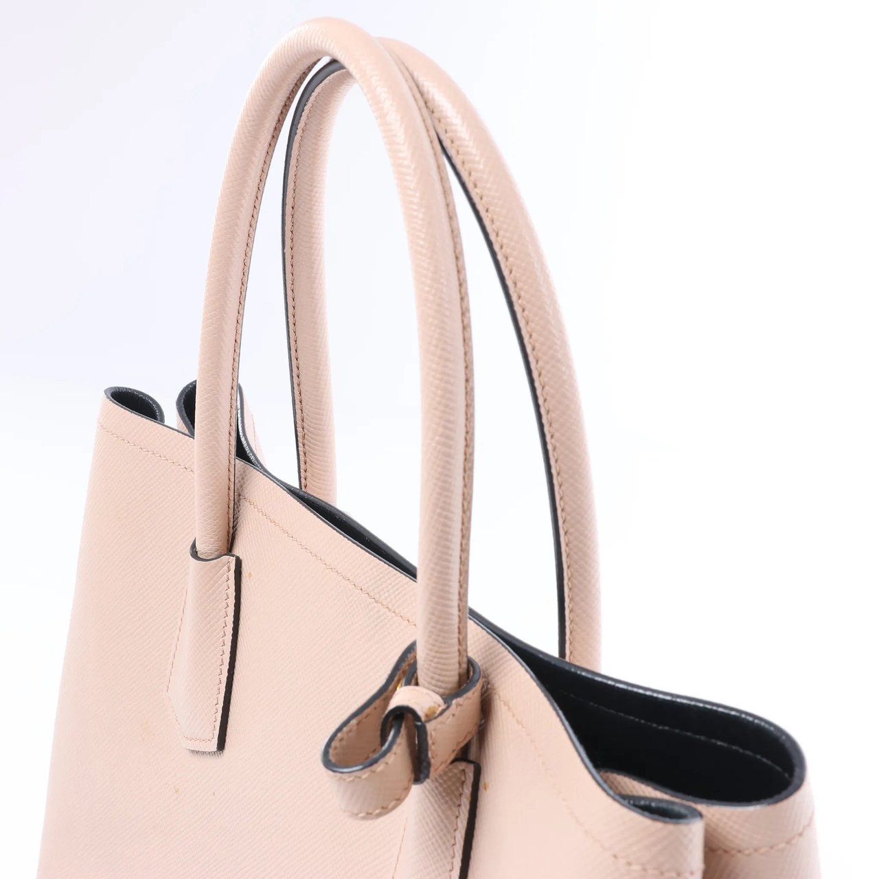 Prada Double Saffiano Leather Handbag in Pink Roze