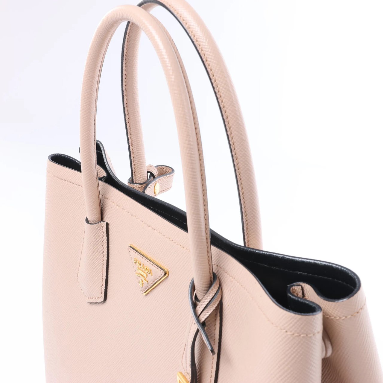 Prada Double Saffiano Leather Handbag in Pink Roze