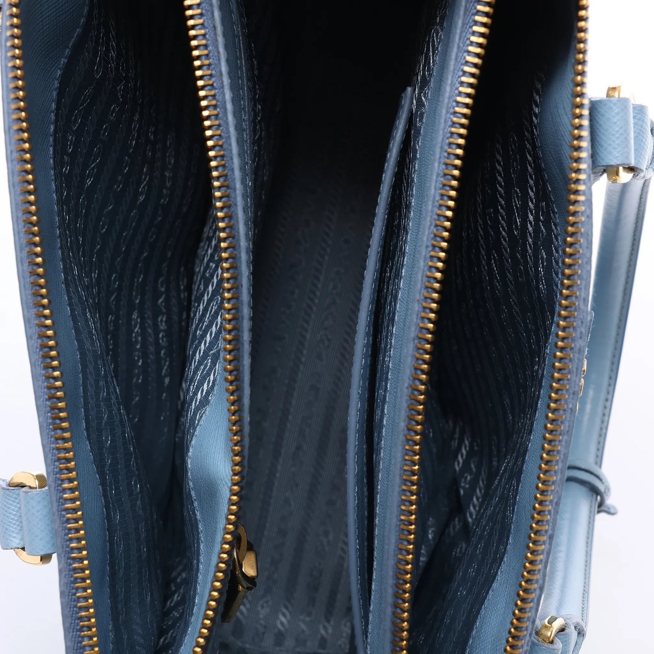 Prada Galleria Saffiano Lux Leather 2Way Handbag in Blue Blauw