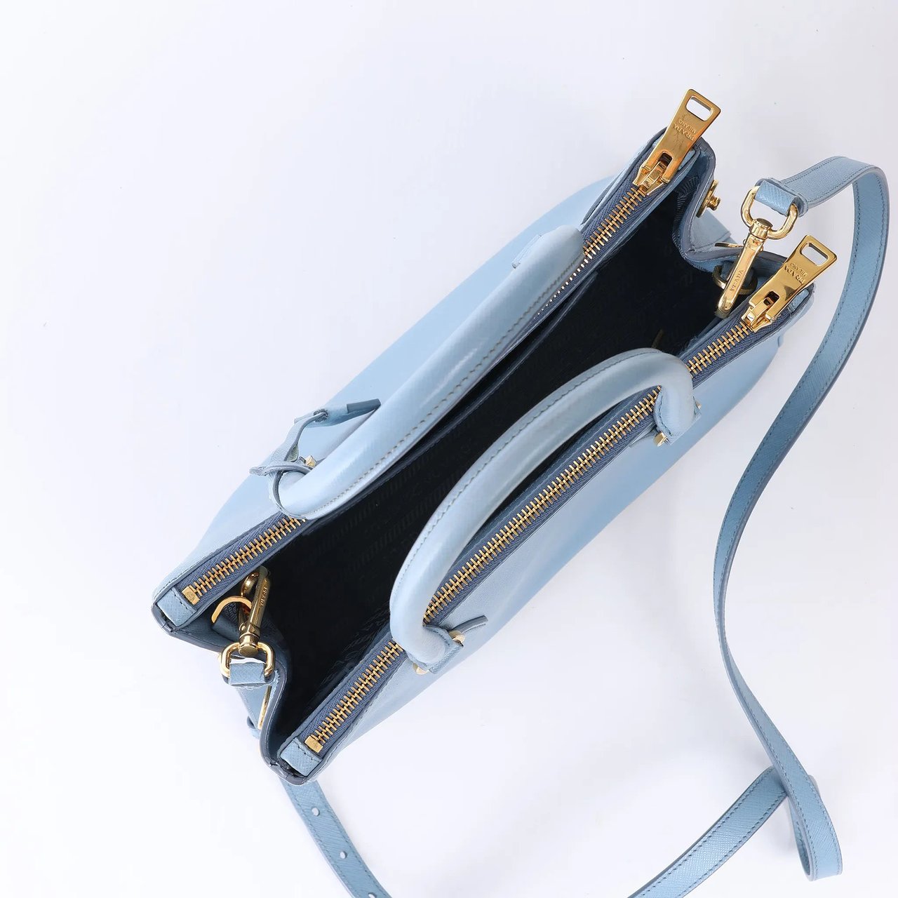 Prada Galleria Saffiano Lux Leather 2Way Handbag in Blue Blauw