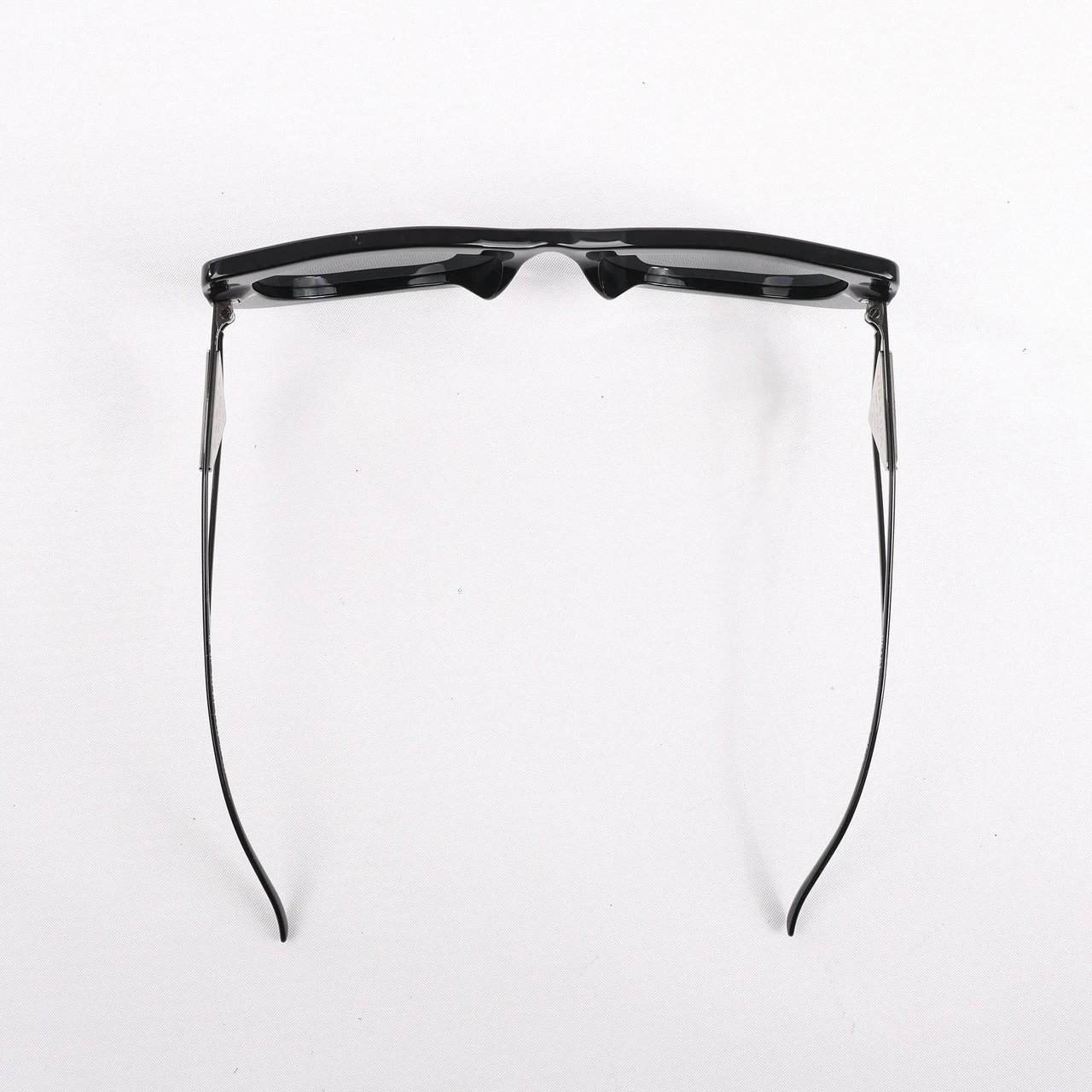 Prada Sunglasses in Black PR 14YS Zwart
