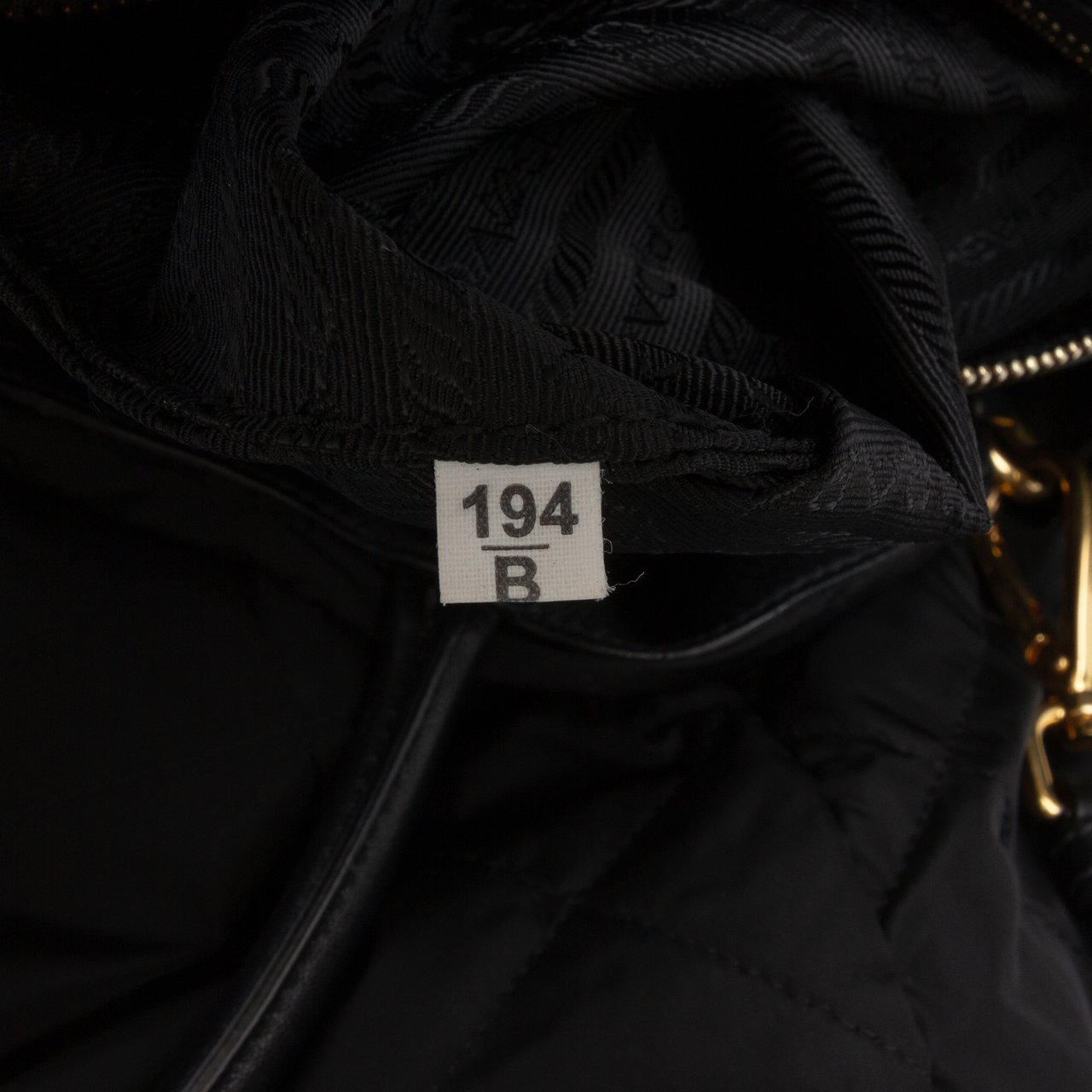 Prada Impuntu Tessuto Satchel Zwart