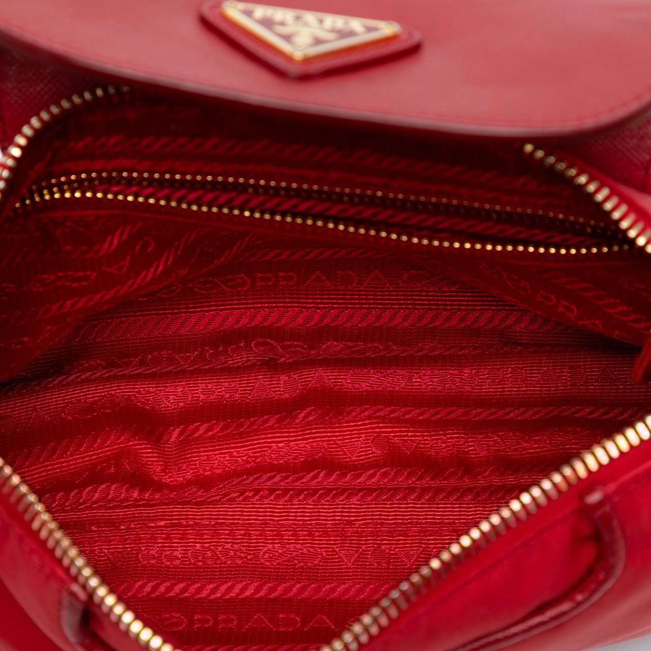 Prada Saffiano Trimmed Tessuto Chain Crossbody Rood