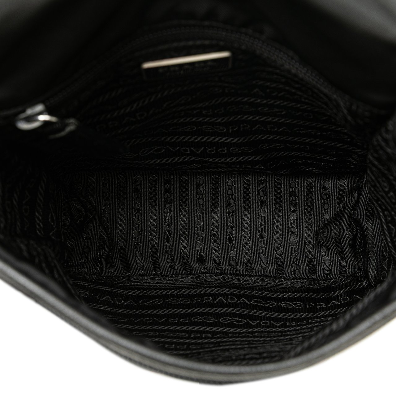 Prada Tessuto Buckle Messenger Bag Zwart