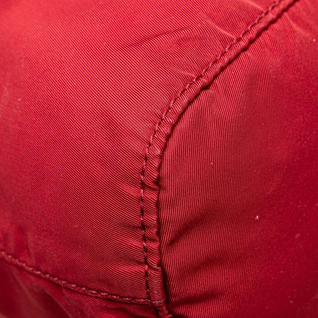 Prada Tessuto Drawstring Pouch Rood