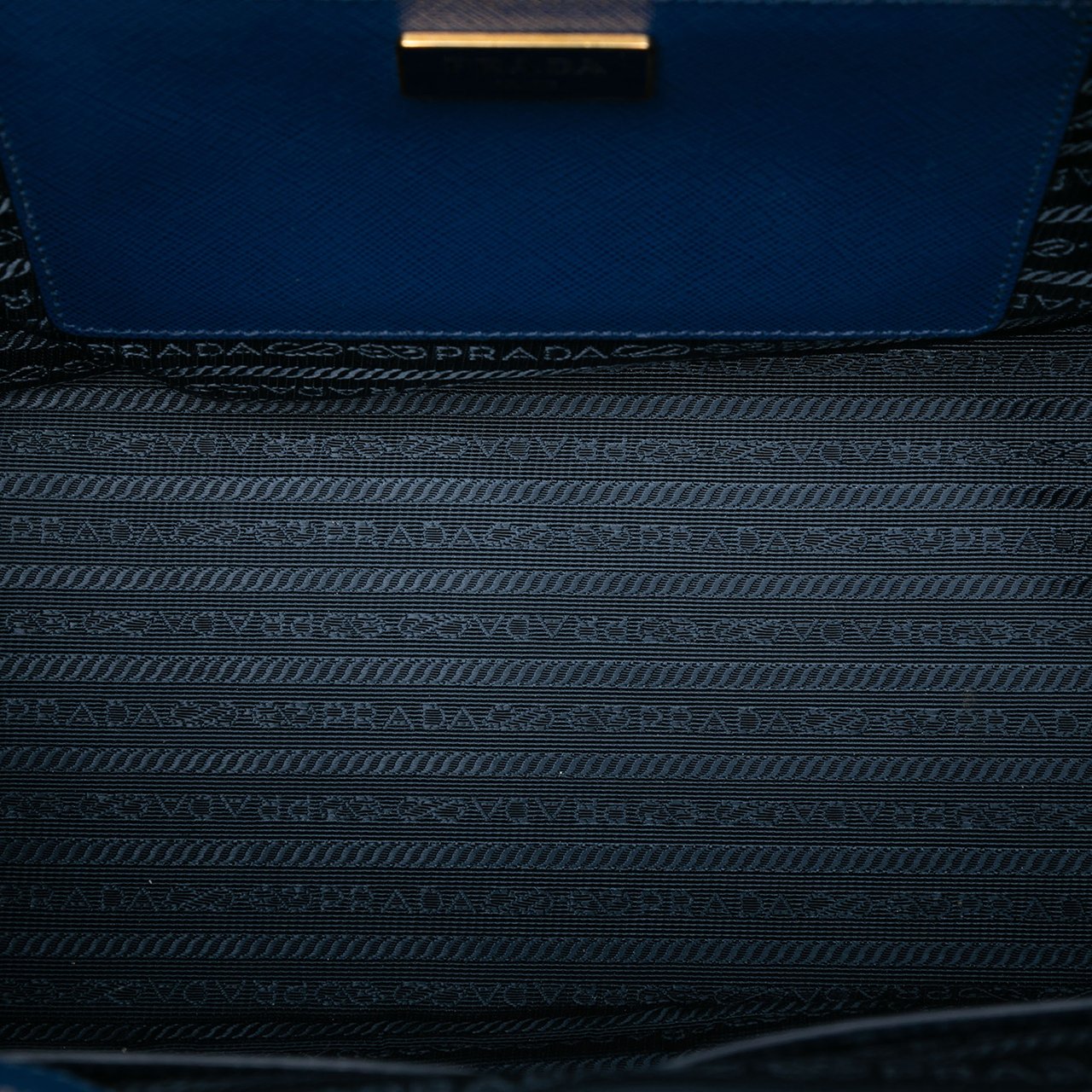 Prada Medium Saffiano Lux Galleria Double Zip Satchel Blauw