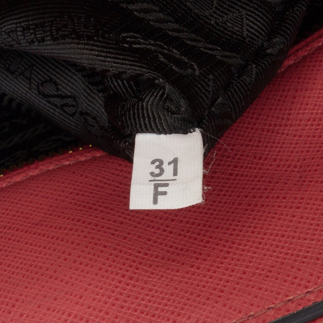 Prada Saffiano Soft Triple Pocket Tote Roze