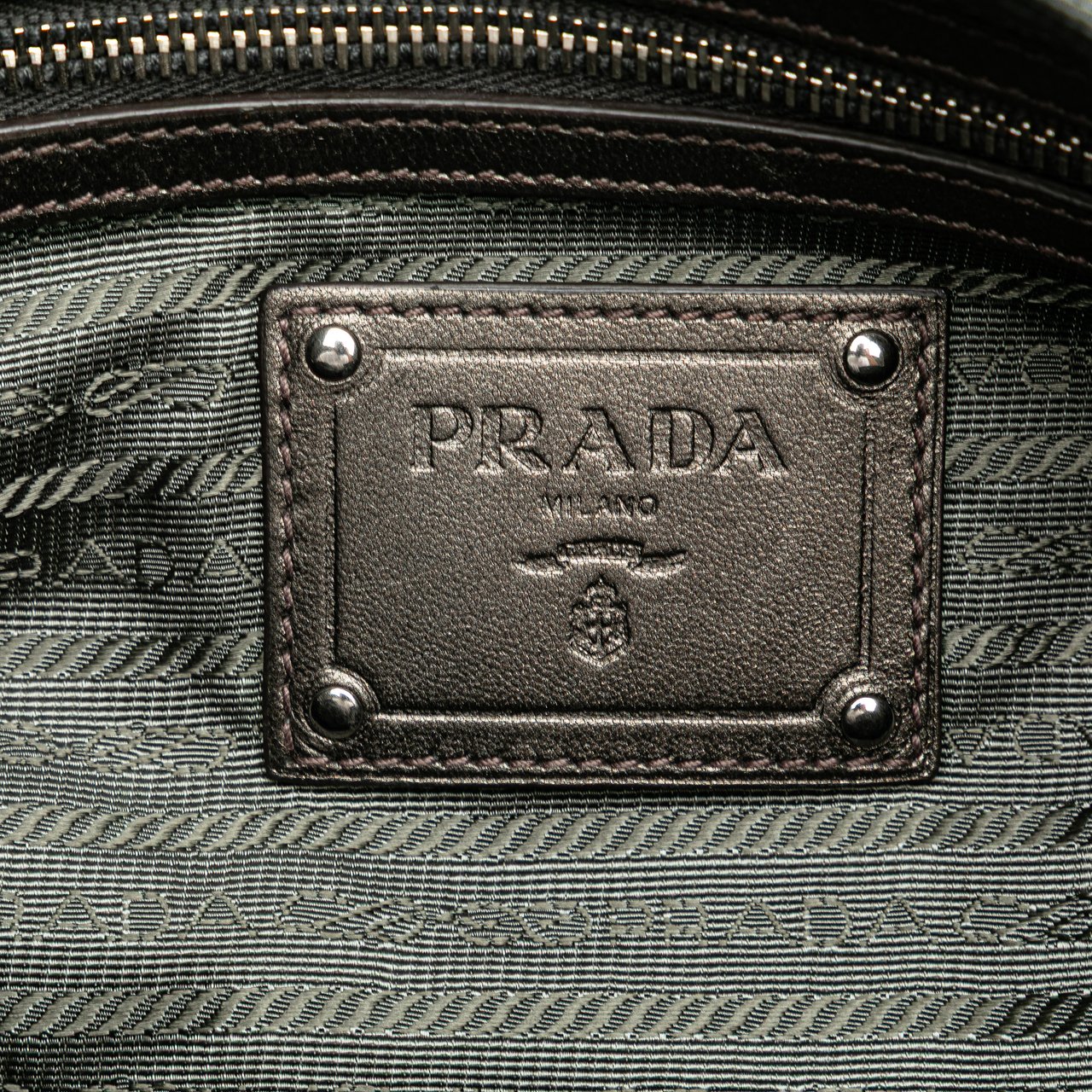 Prada Tessuto Nappa Waves Tote Grijs