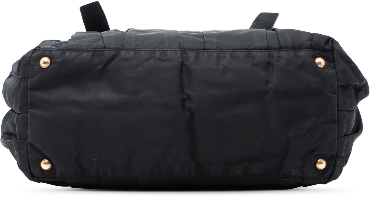 Prada Tessuto Gaufre Tote Zwart