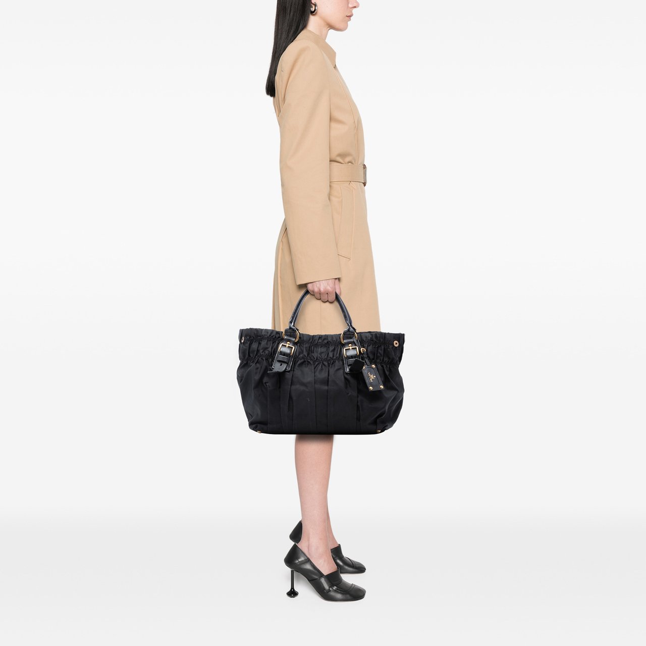 Prada Tessuto Gaufre Tote Zwart