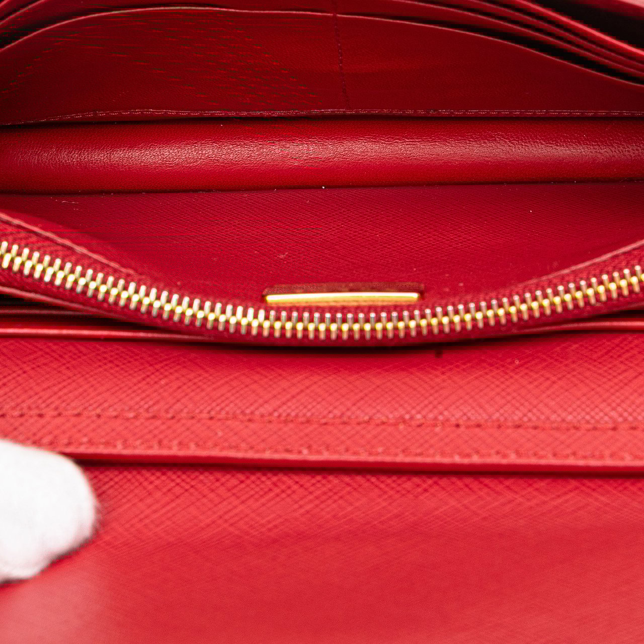 Prada Saffiano Lux Bow Wallet On Strap Rood
