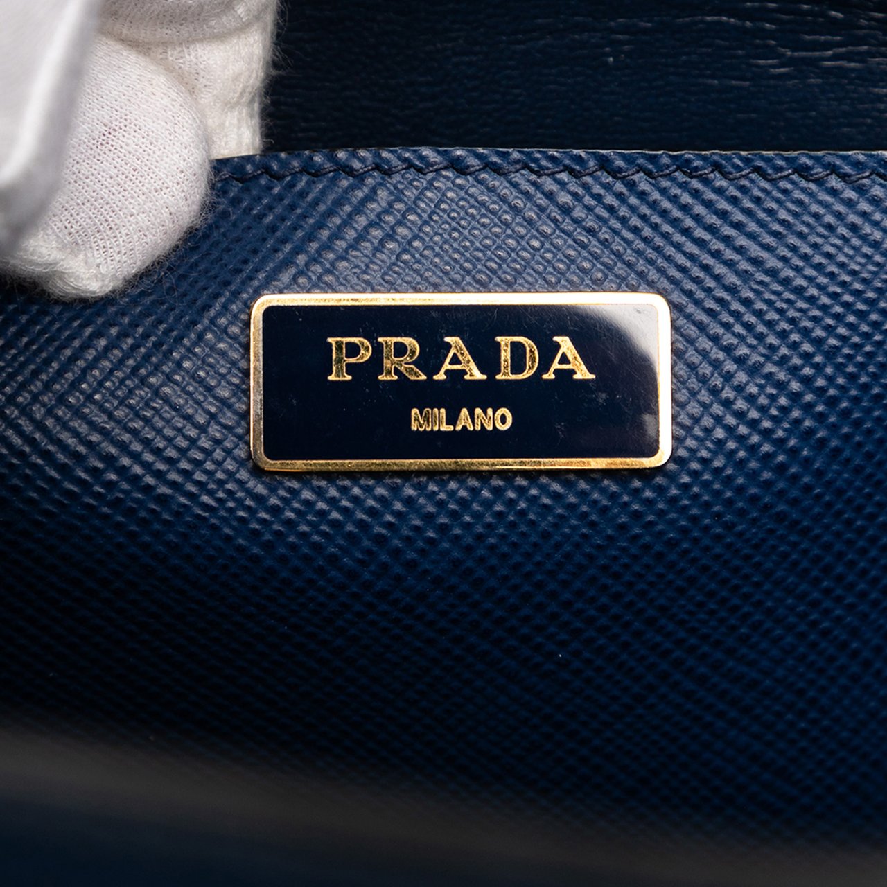 Prada Saffiano Cuir Front Pocket Convertible Tote Blauw