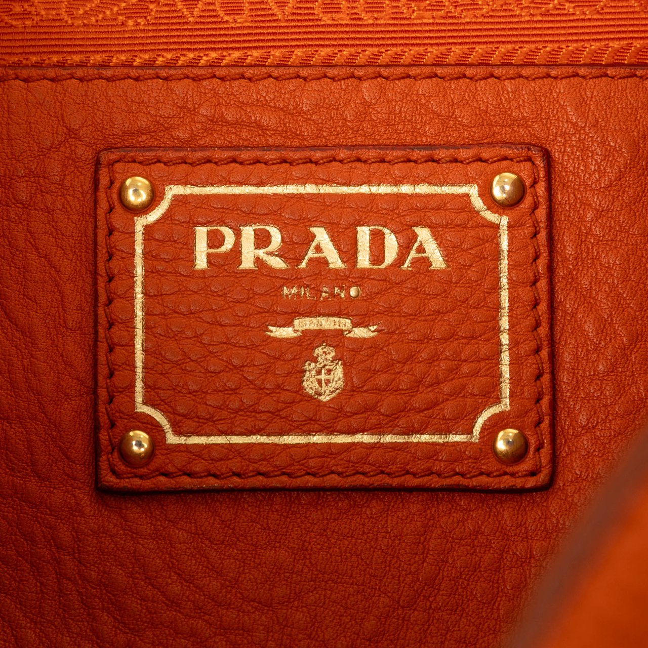 Prada Vitello Daino Side Pocket Shoulder Bag Oranje