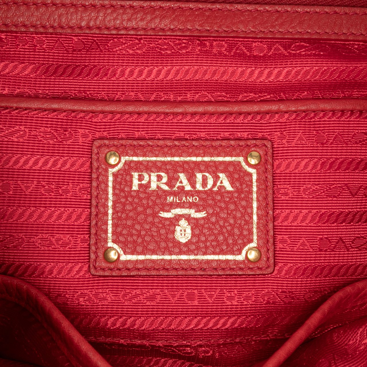 Prada Vitello Daino Side Zip Convertible Tote Rood