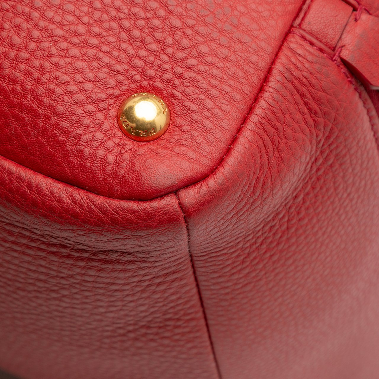 Prada Vitello Daino Side Zip Convertible Tote Rood