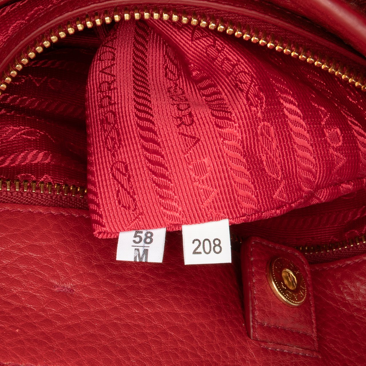 Prada Vitello Daino Side Zip Convertible Tote Rood