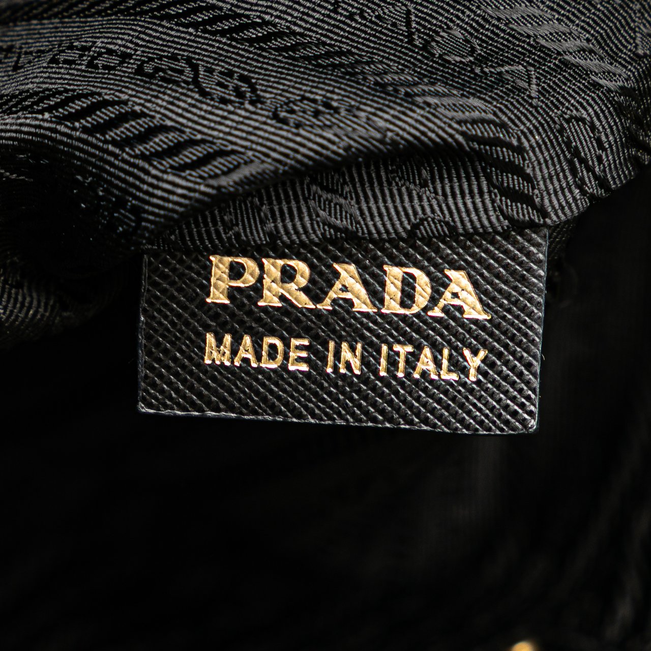 Prada Saffiano Trimmed Tessuto Snap Crossbody Zwart