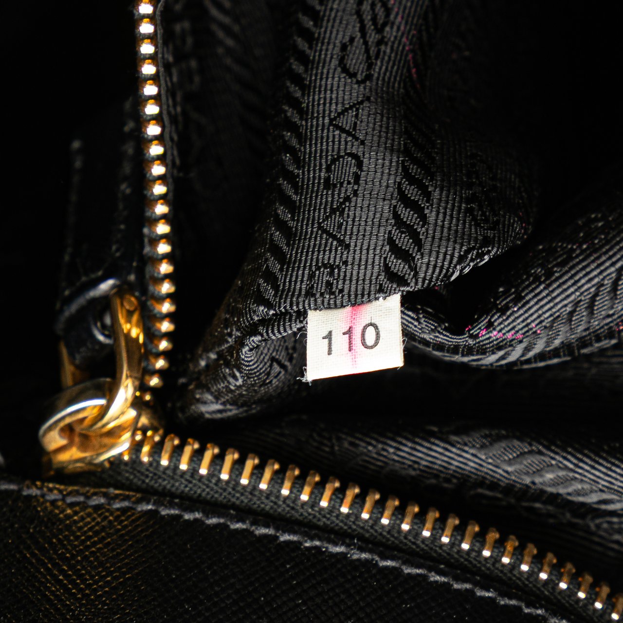 Prada Saffiano Trimmed Tessuto Snap Crossbody Zwart