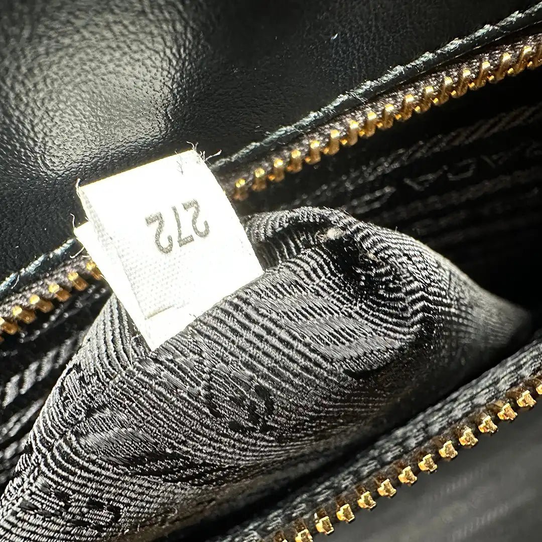 Prada Prada Large Tote Bag Saffiano Leather Black / Very Good Zwart