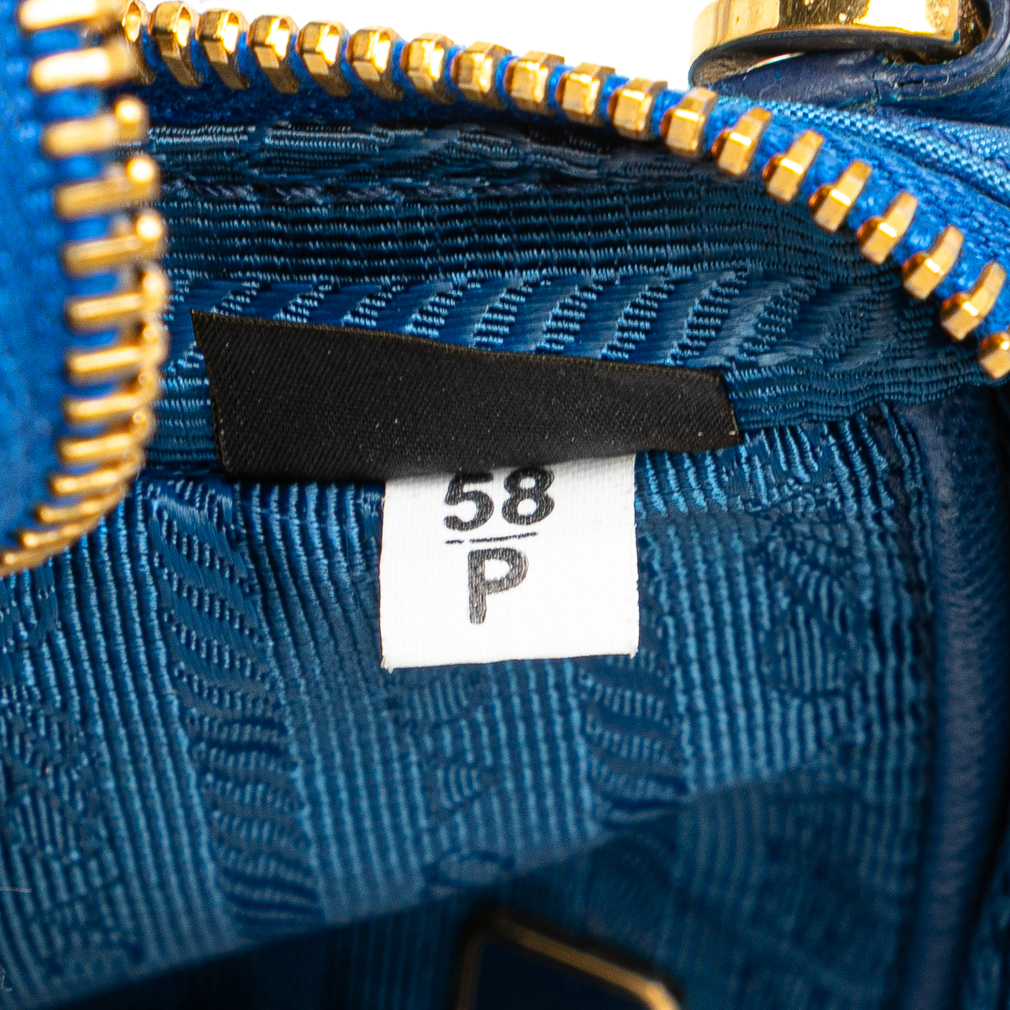 Prada Tessuto Fiocco Bow Crossbody Blauw