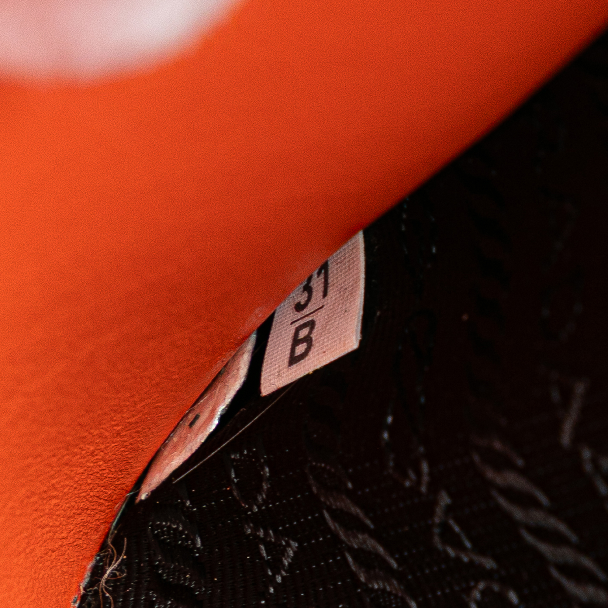 Prada Saffiano Vernice Esplanade Crossbody Oranje