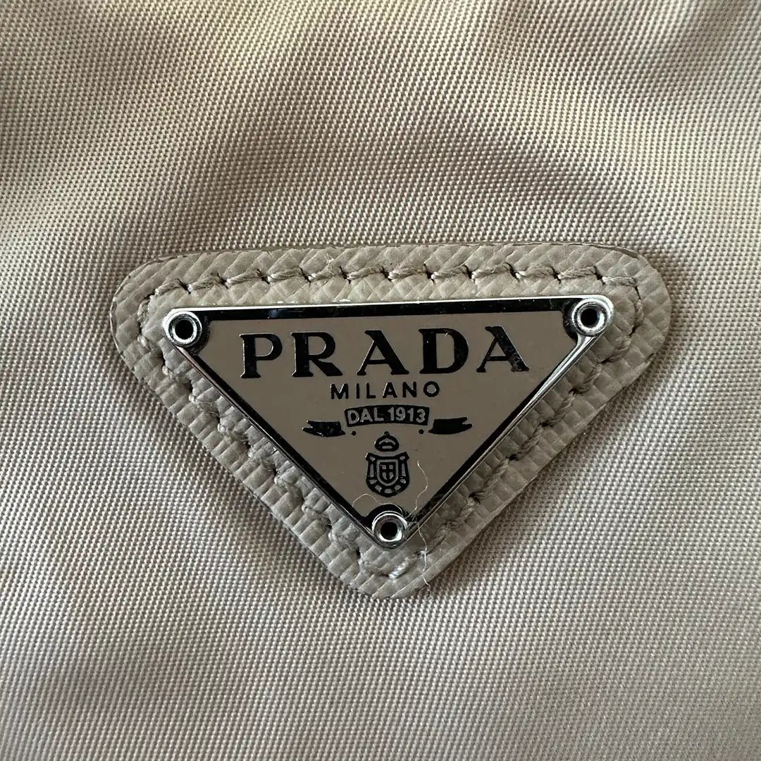 Prada Prada Re-Edition 2000 Mini Bag made of Re-Nylon beige / very good Beige