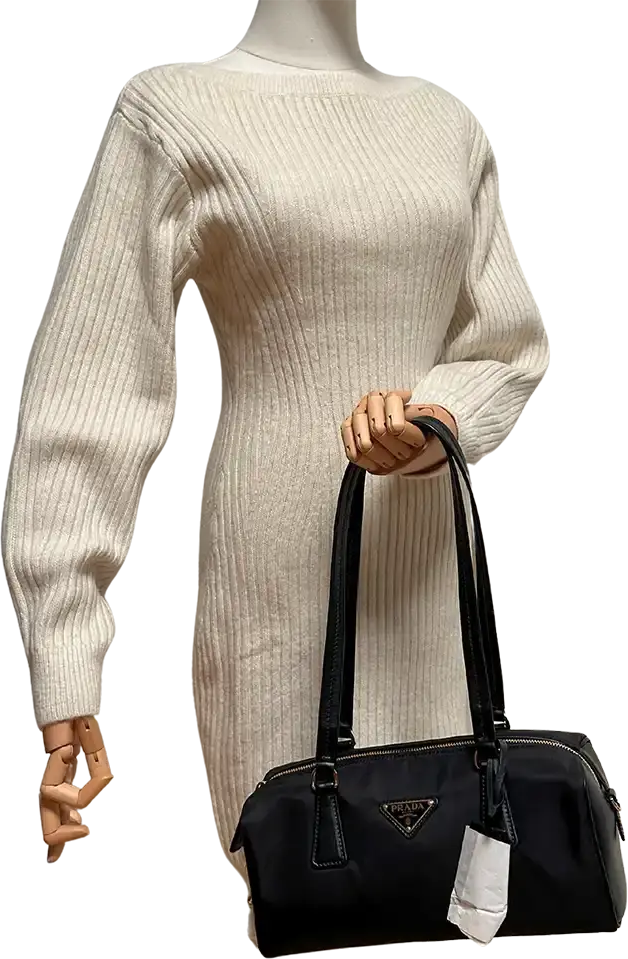 Prada Prada medium-sized handle bag made of Re-Nylon and leather / unworn Zwart