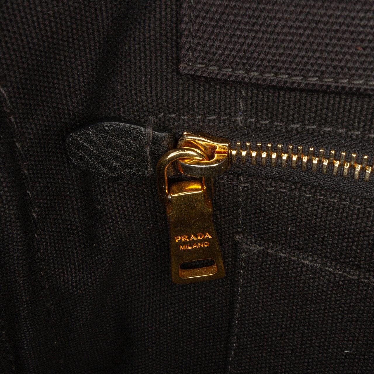 Prada Small Canvas Canapa Logo Satchel Zwart