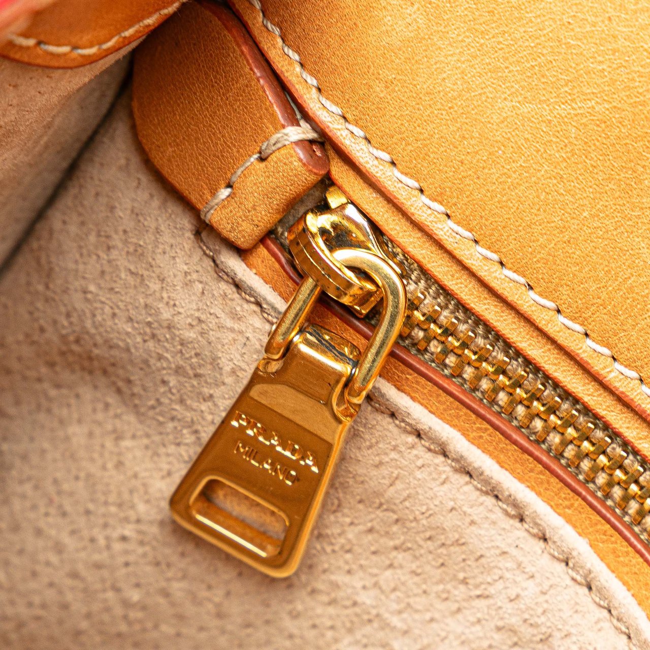 Prada Canapa Righe Crossbody Rood
