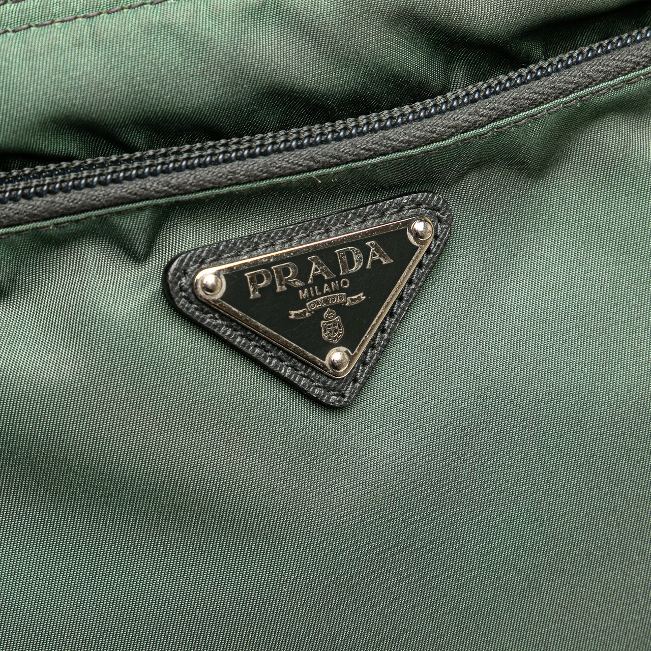 Prada Tessuto Zip Top Crossbody Groen