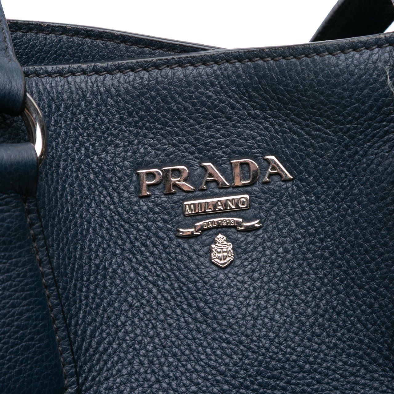 Prada Vitello Phenix Side Zip Shopper Tote Blauw