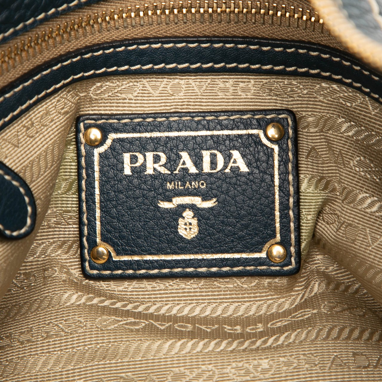 Prada Vitello Daino Zip Top Satchel Blauw