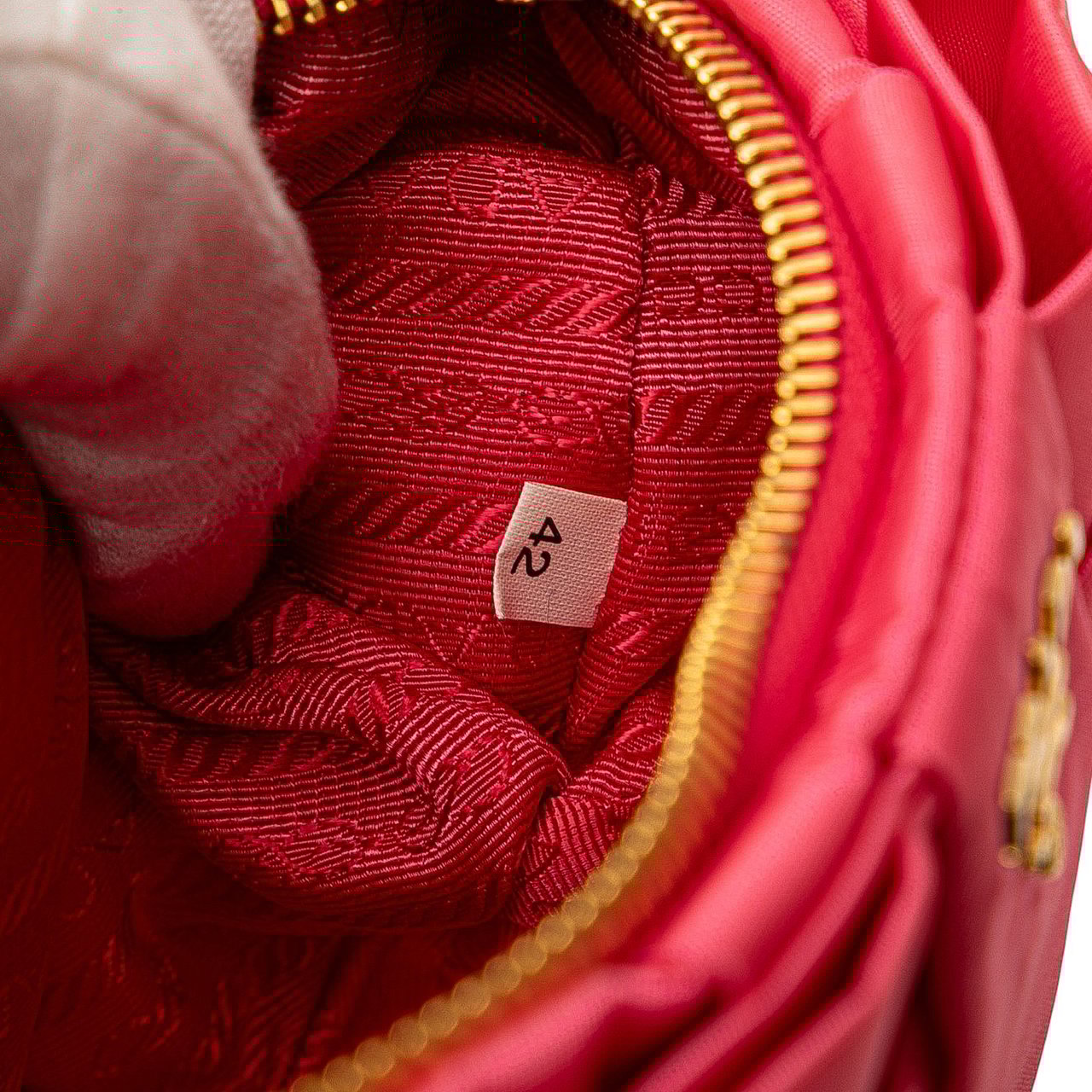 Prada Tessuto Bow Wristlet Clutch Roze