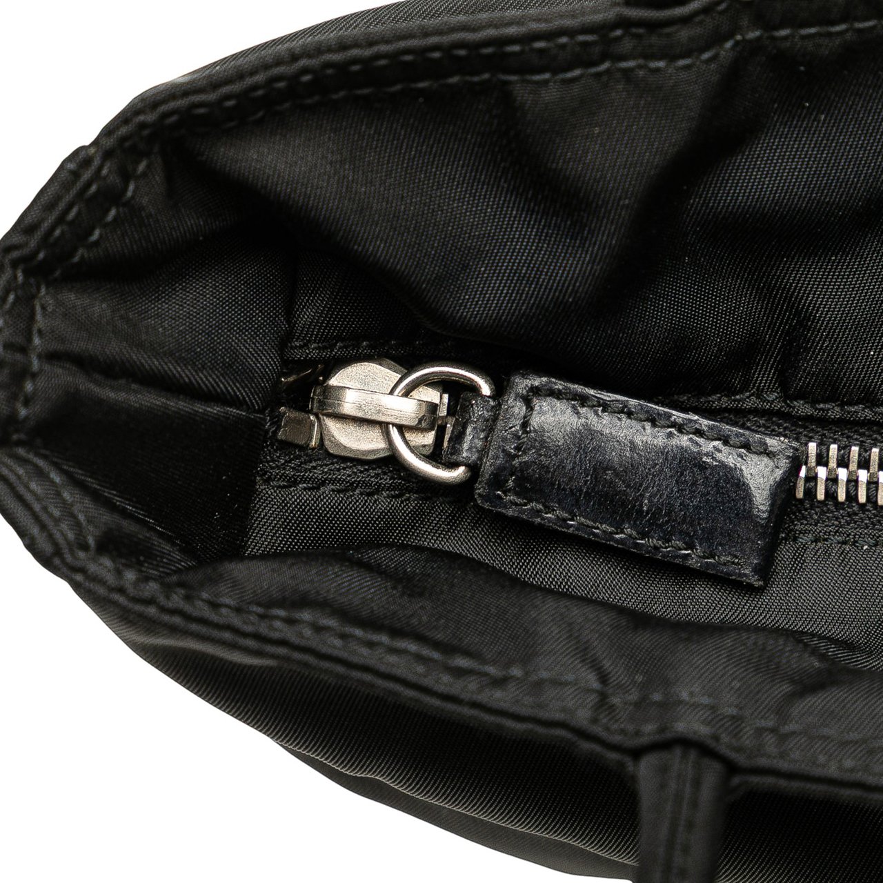Prada Spazzolato Trimmed Tessuto Tote Zwart