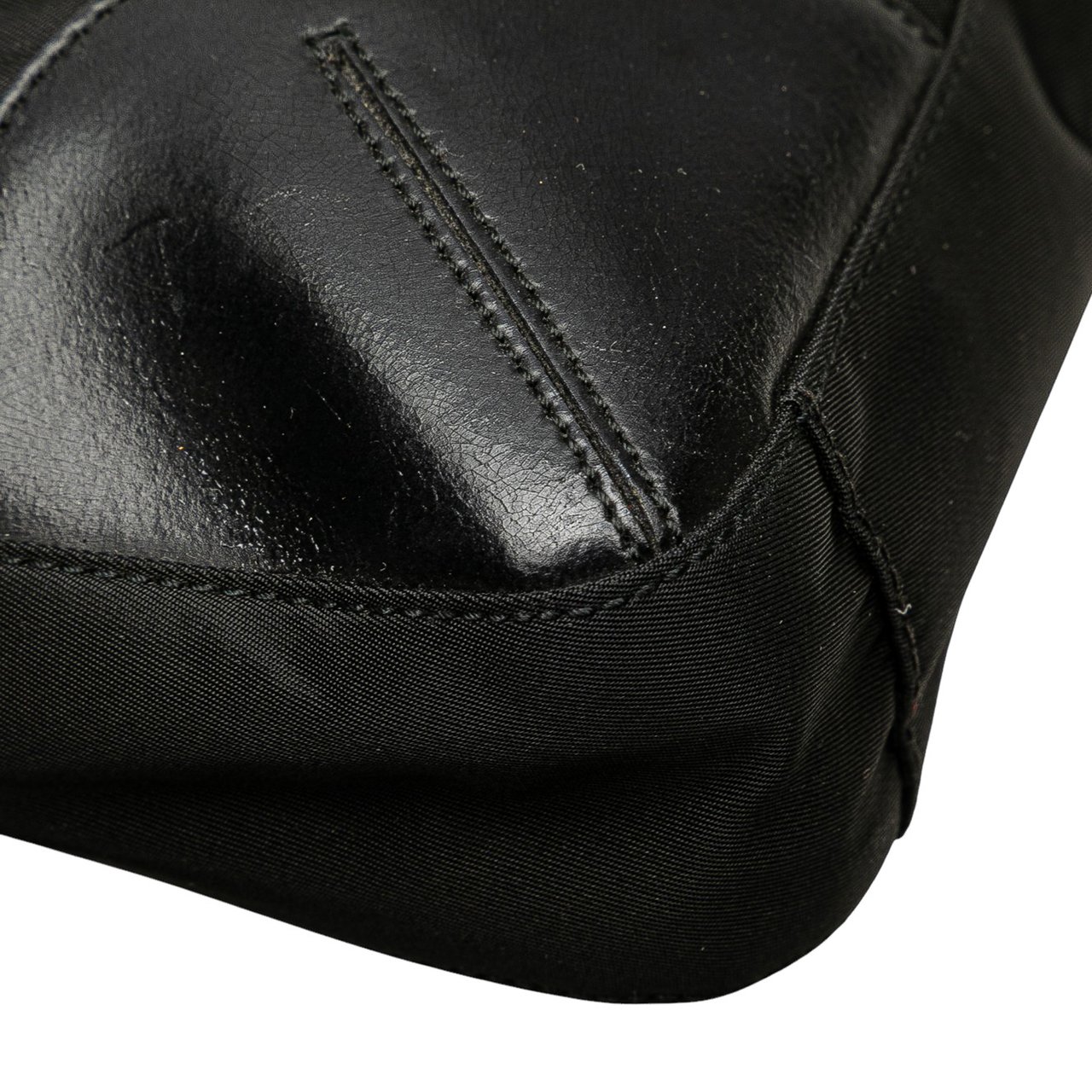Prada Spazzolato Trimmed Tessuto Tote Zwart