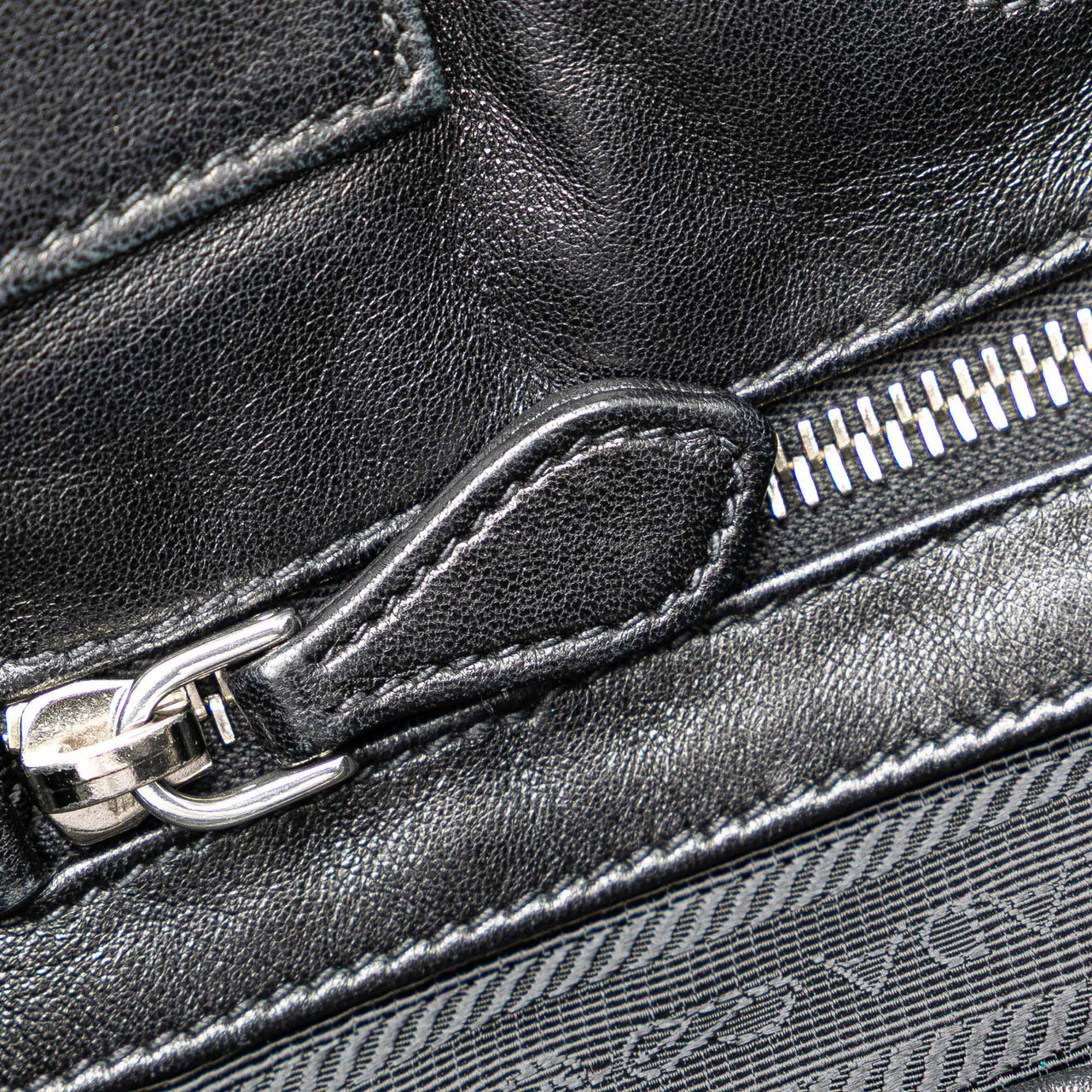 Prada Tessuto Canapa Logo Bow Satchel Zwart