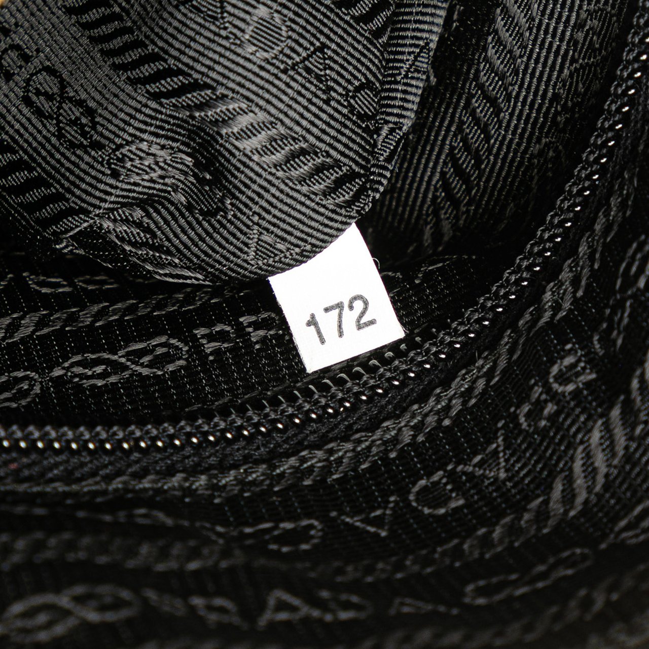 Prada Vitello Trimmed Tessuto Zip Top Crossbody Zwart