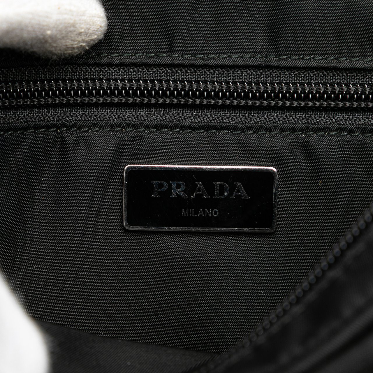 Prada Tessuto Belt Bag Zwart