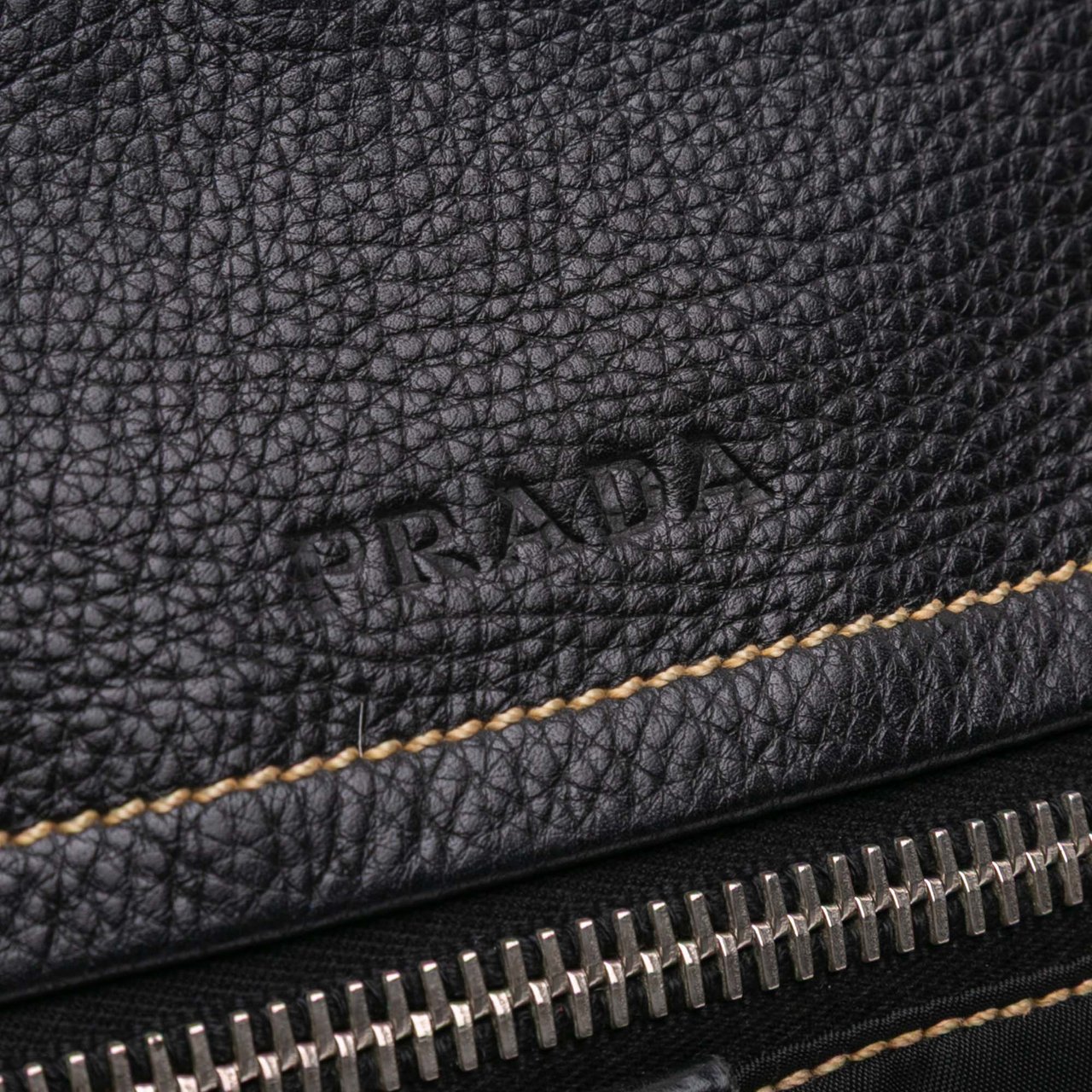 Prada Leather and Tessuto Shoulder Bag Zwart