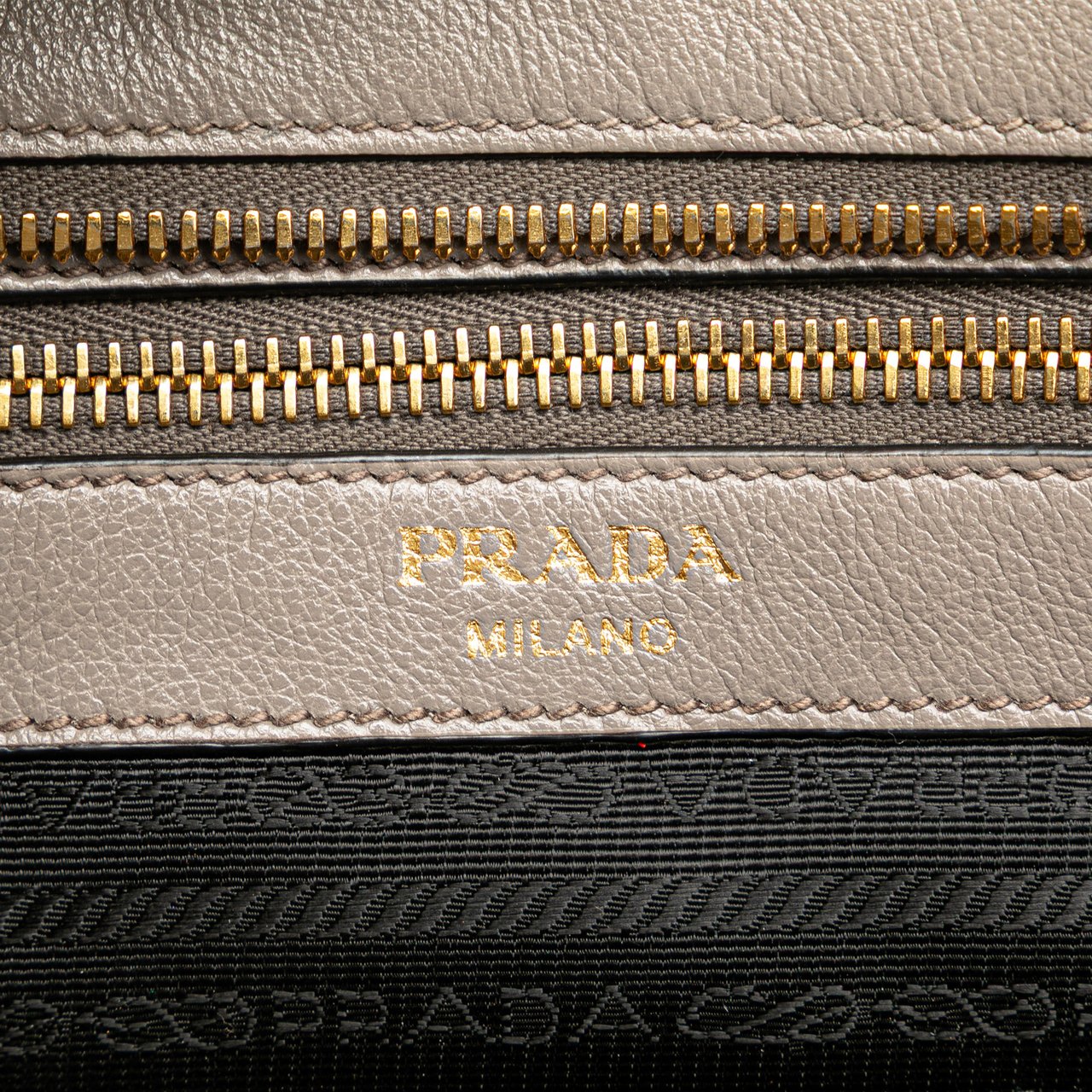 Prada Glace Calf Satchel Grijs