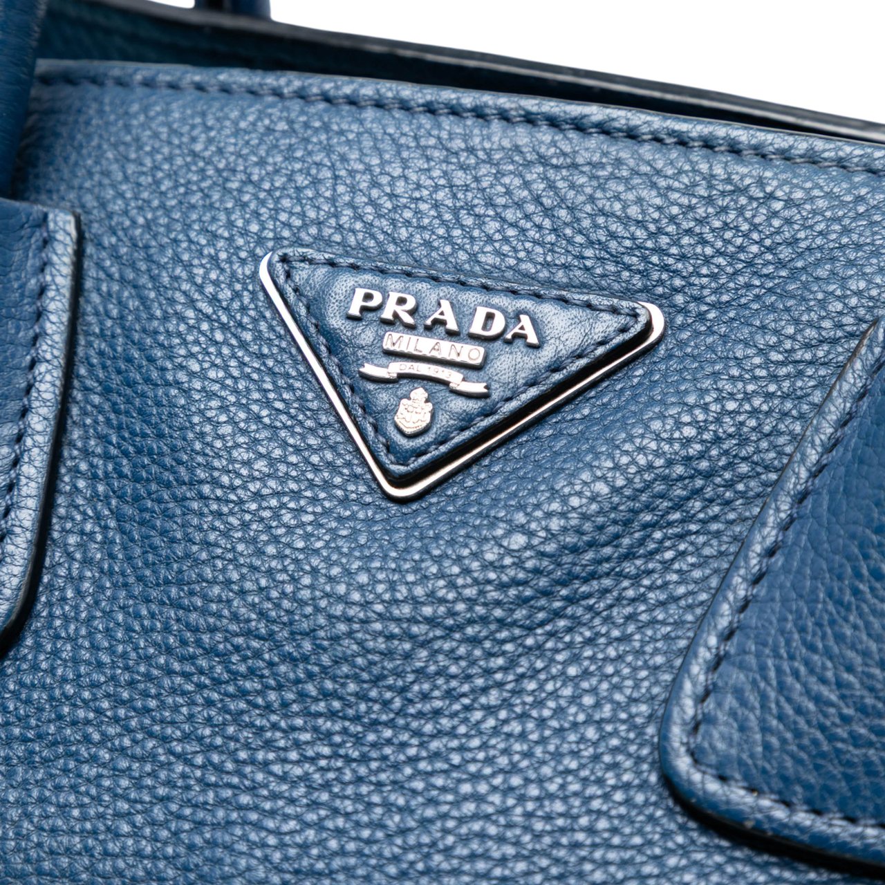 Prada Vitello Daino Front Pocket Open Convertible Tote Blauw