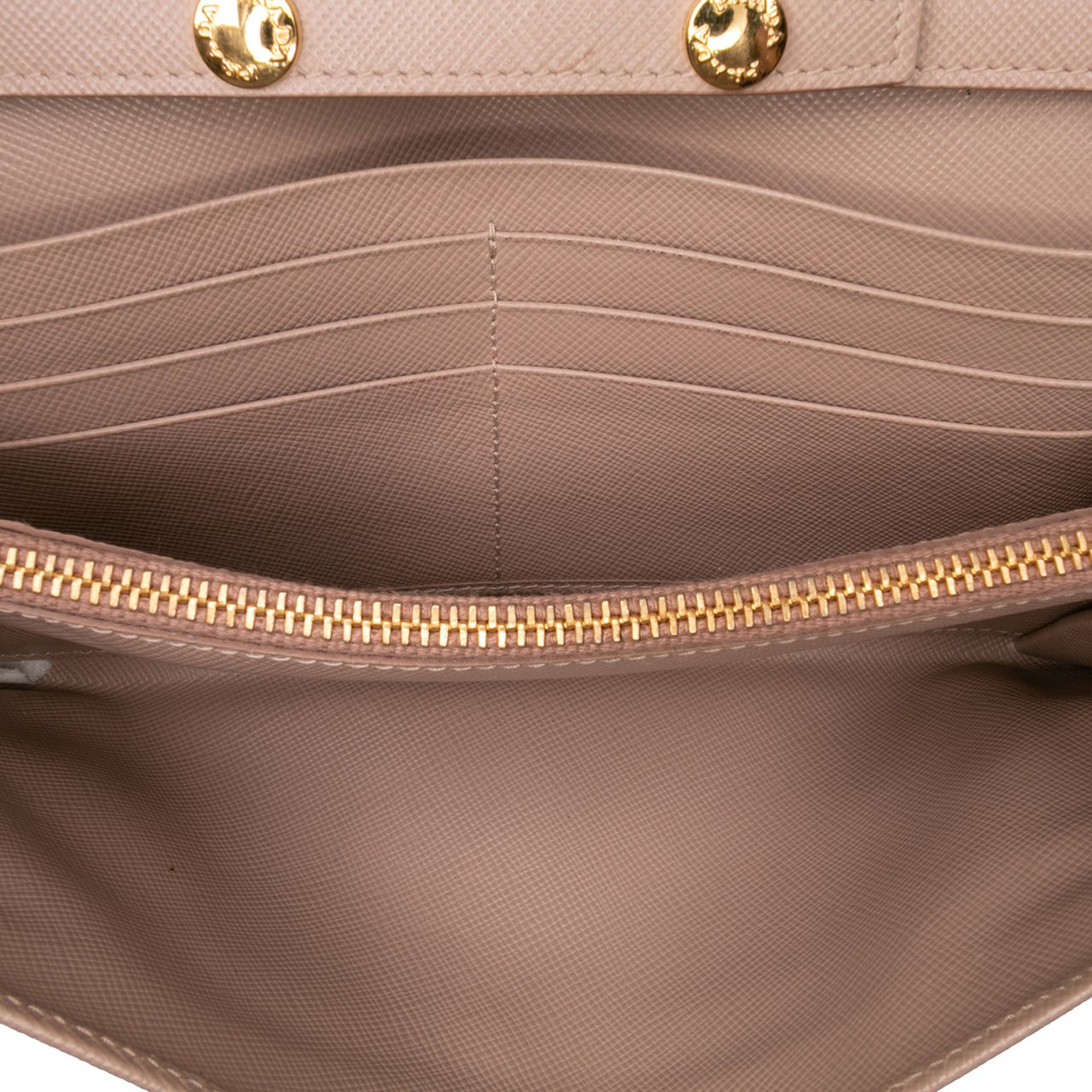 Prada Saffiano Metal Oro Chain Wallet Bruin