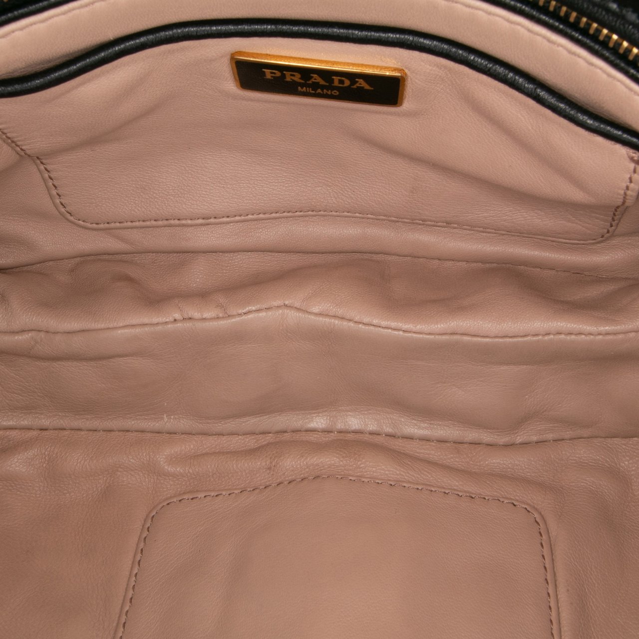 Prada Vernice Gaufre Resin Chain Shoulder Bag Zwart