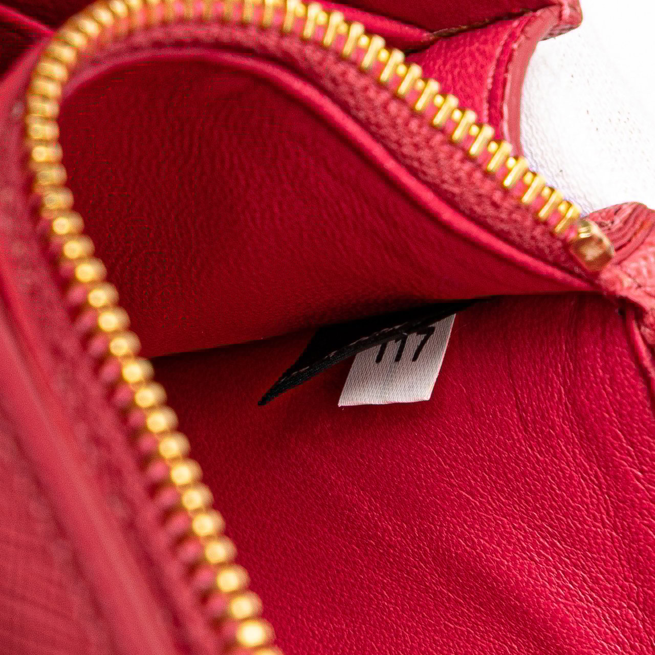 Prada Saffiano Lux Bow Wallet On Strap Roze