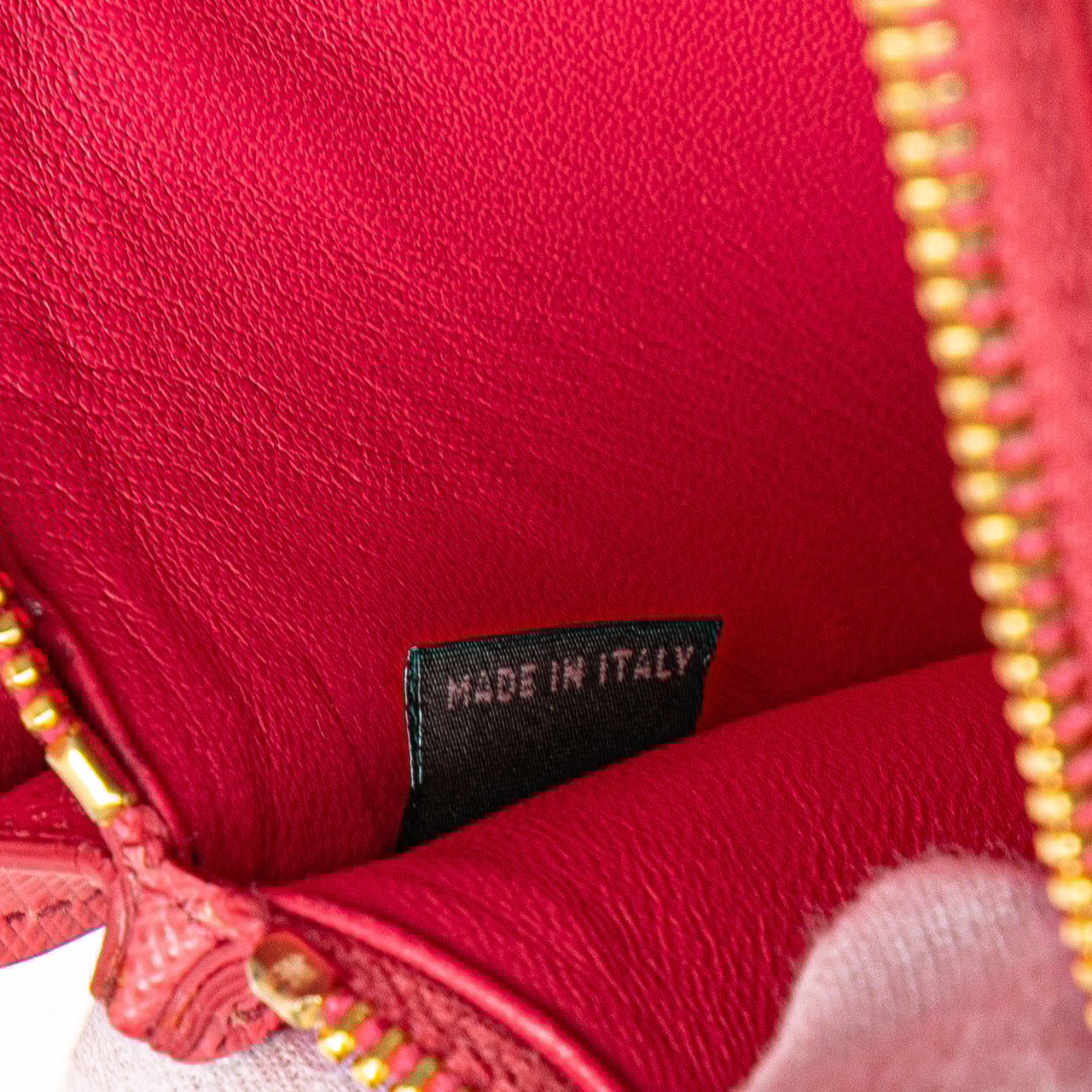 Prada Saffiano Lux Bow Wallet On Strap Roze